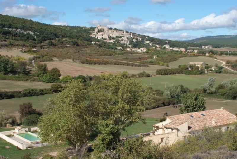 Bed and Breakfast La Fontaine Simiane-la-Rotonde Exterior foto