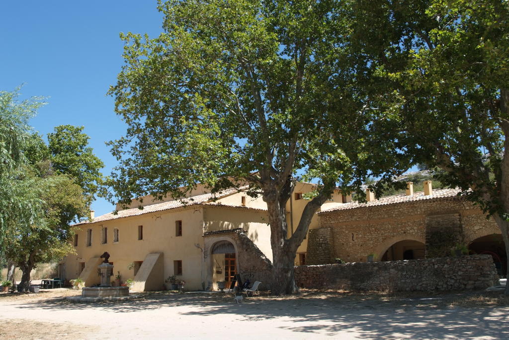 Bed and Breakfast La Fontaine Simiane-la-Rotonde Exterior foto